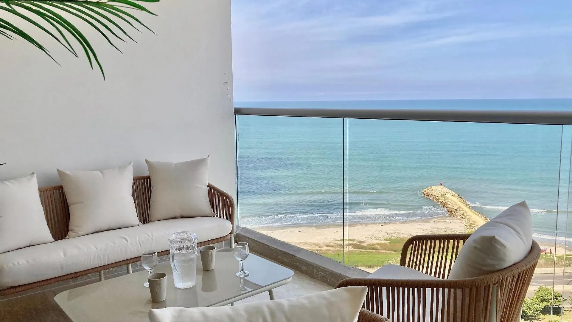 Apartment Cb1428 Hermosa Suite 2 Camas Frente Al Mar Crespo Cartagena