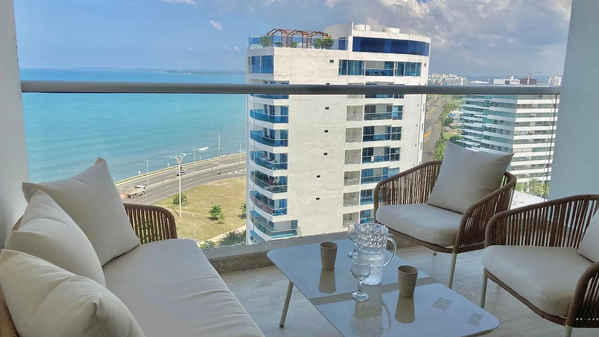 Cb1428 Hermosa Suite 2 Camas Frente Al Mar Crespo Cartagena Apartment