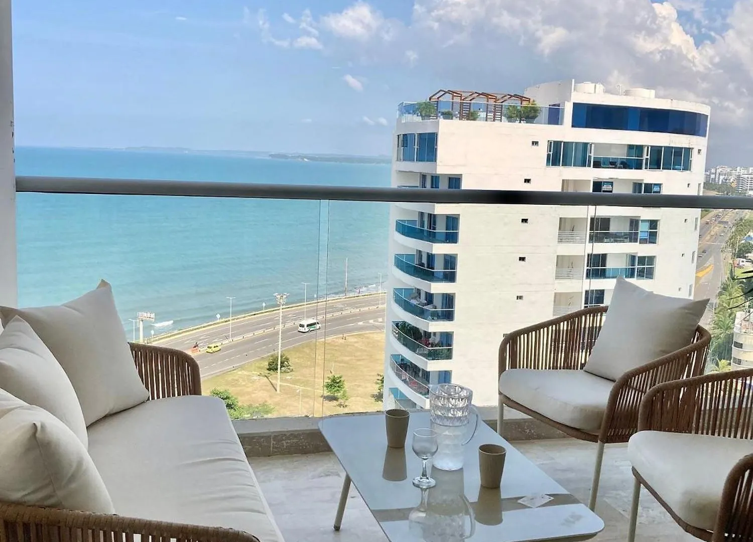 Cb1428 Hermosa Suite 2 Camas Frente Al Mar Crespo Cartagena