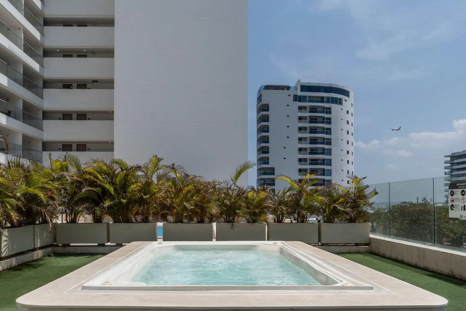 Cb1428 Hermosa Suite 2 Camas Frente Al Mar Crespo Cartagena